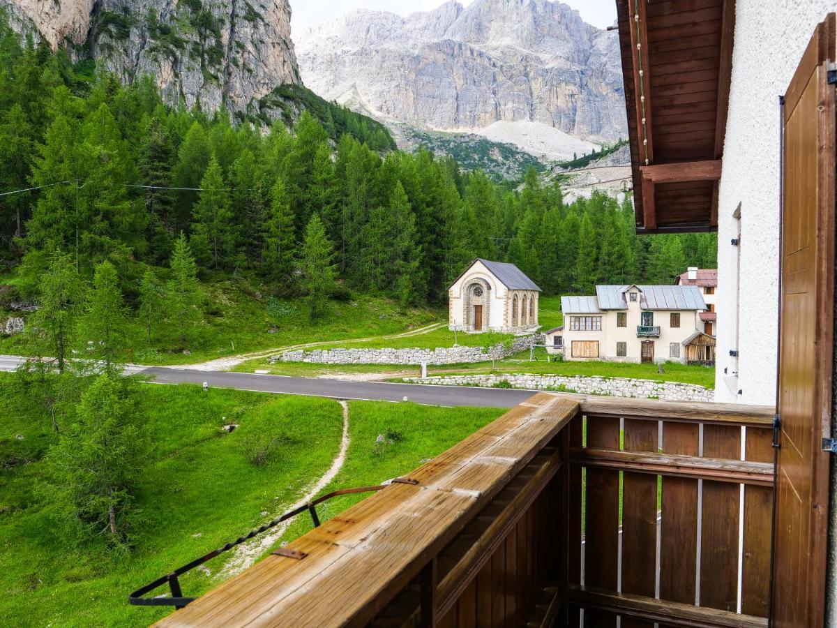 Albergo Al Sasso di Stria Andraz Esterno foto