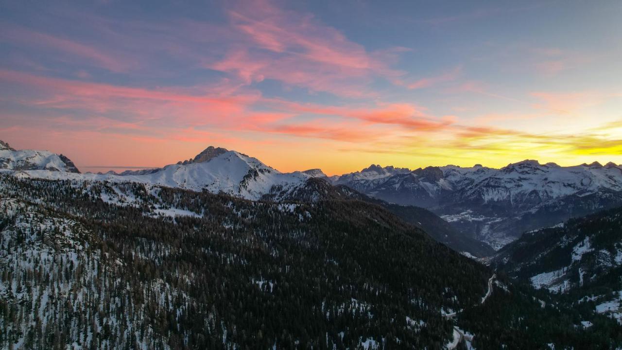 Albergo Al Sasso di Stria Andraz Esterno foto