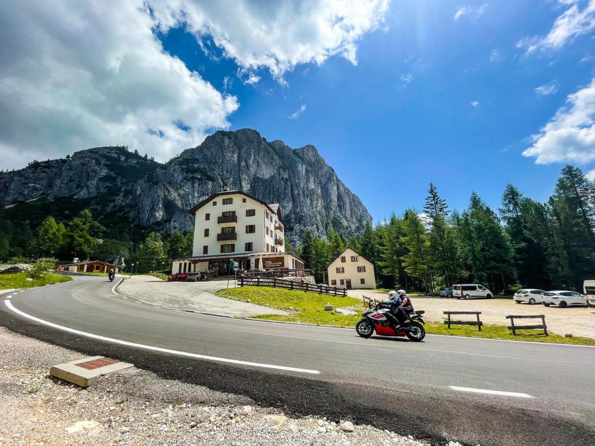 Albergo Al Sasso di Stria Andraz Esterno foto