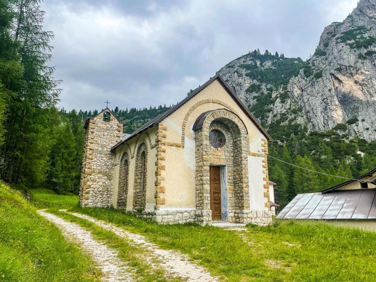 Albergo Al Sasso di Stria Andraz Esterno foto