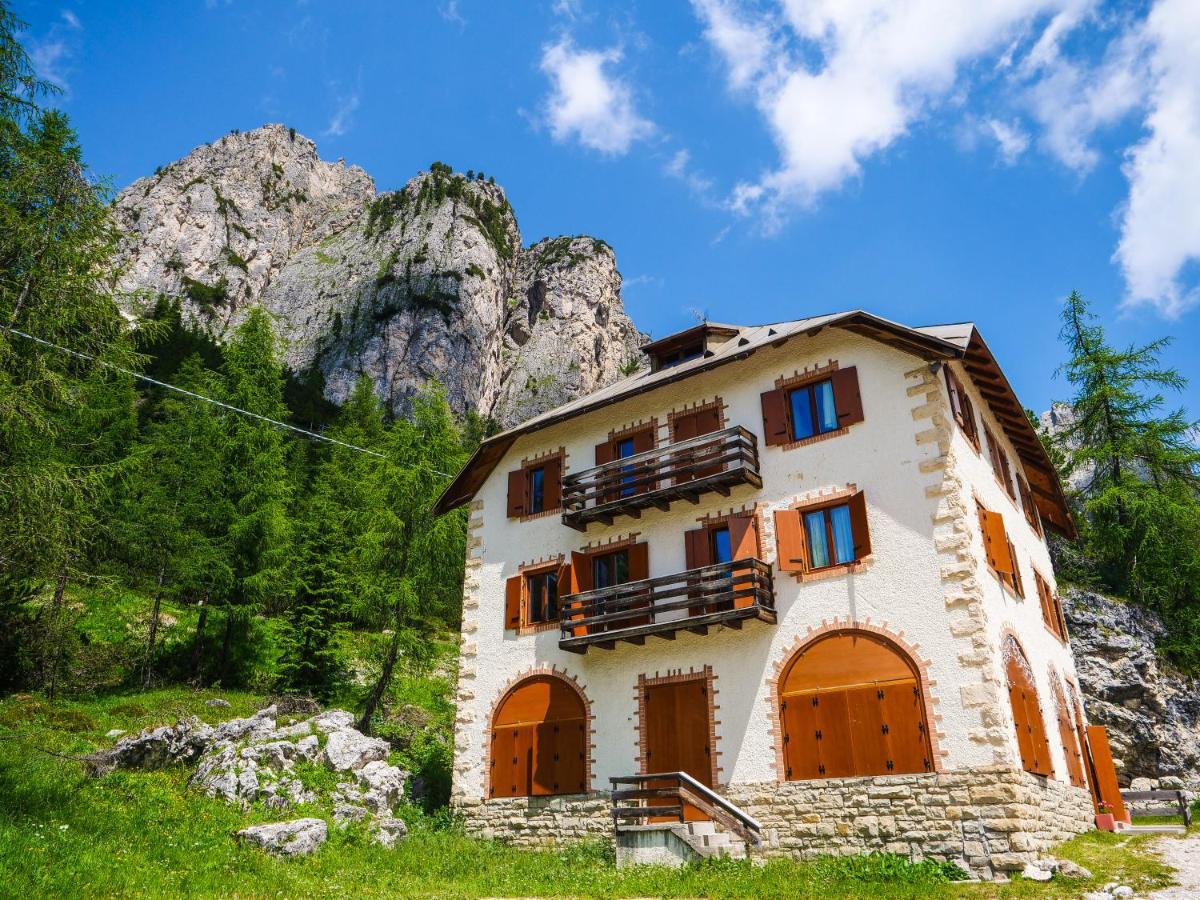 Albergo Al Sasso di Stria Andraz Esterno foto